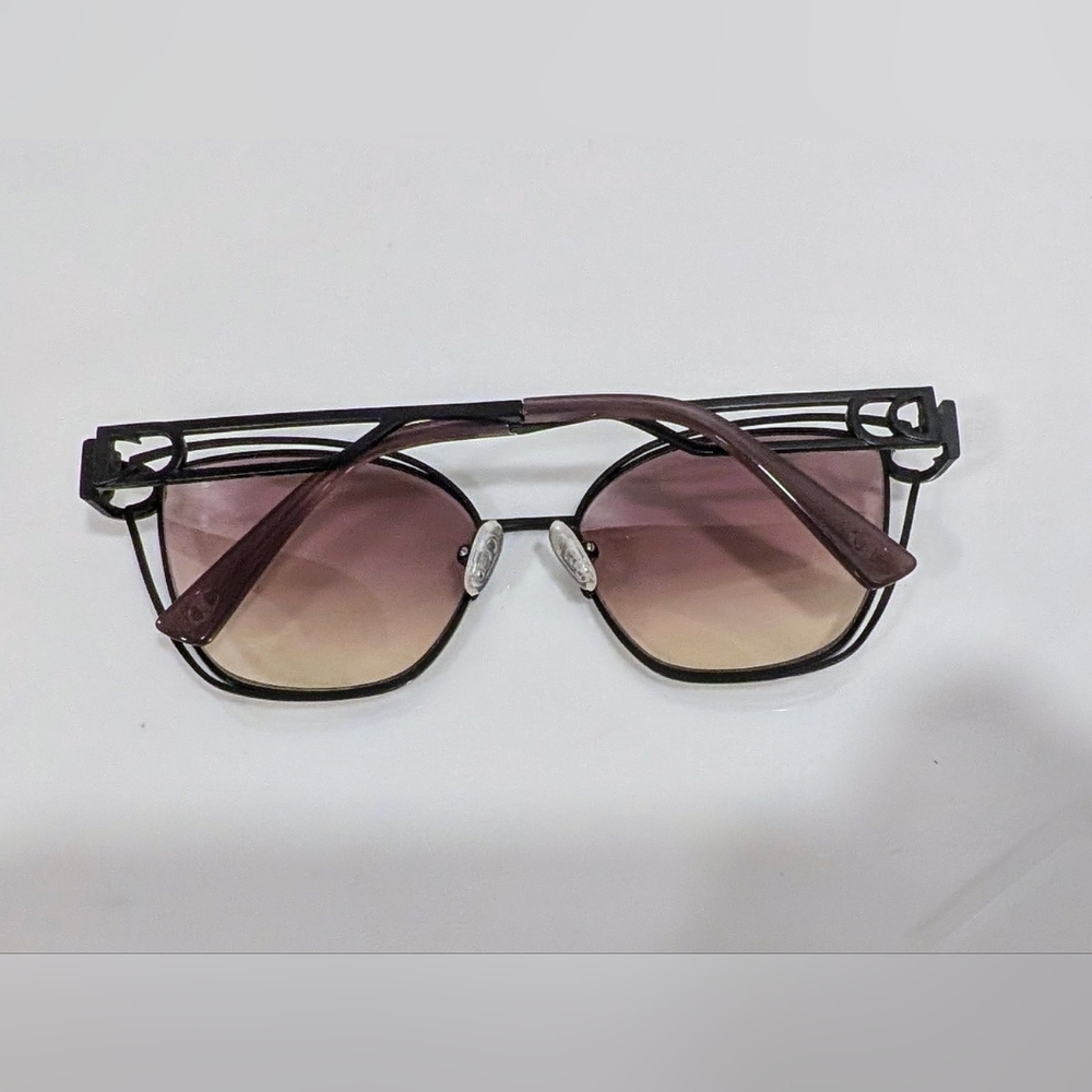 Champion Black Frame and Pink Lense Geometric Sunglasses